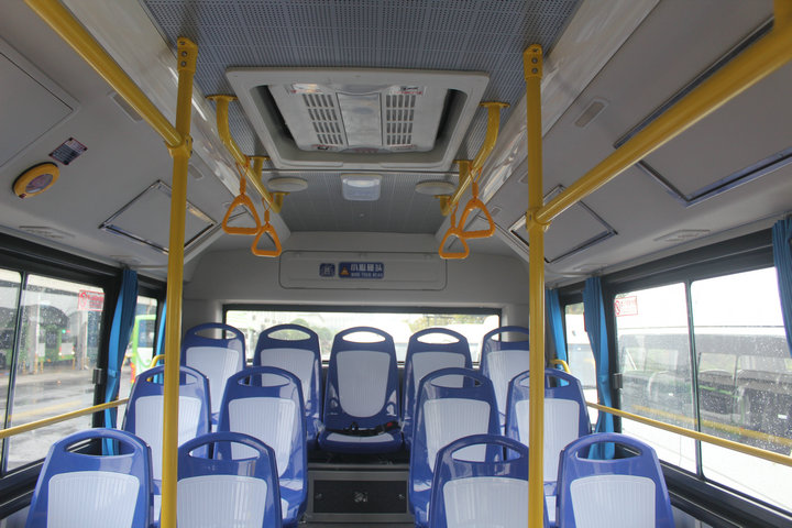 TD6800公交發(fā)泡風(fēng)道內(nèi)飾